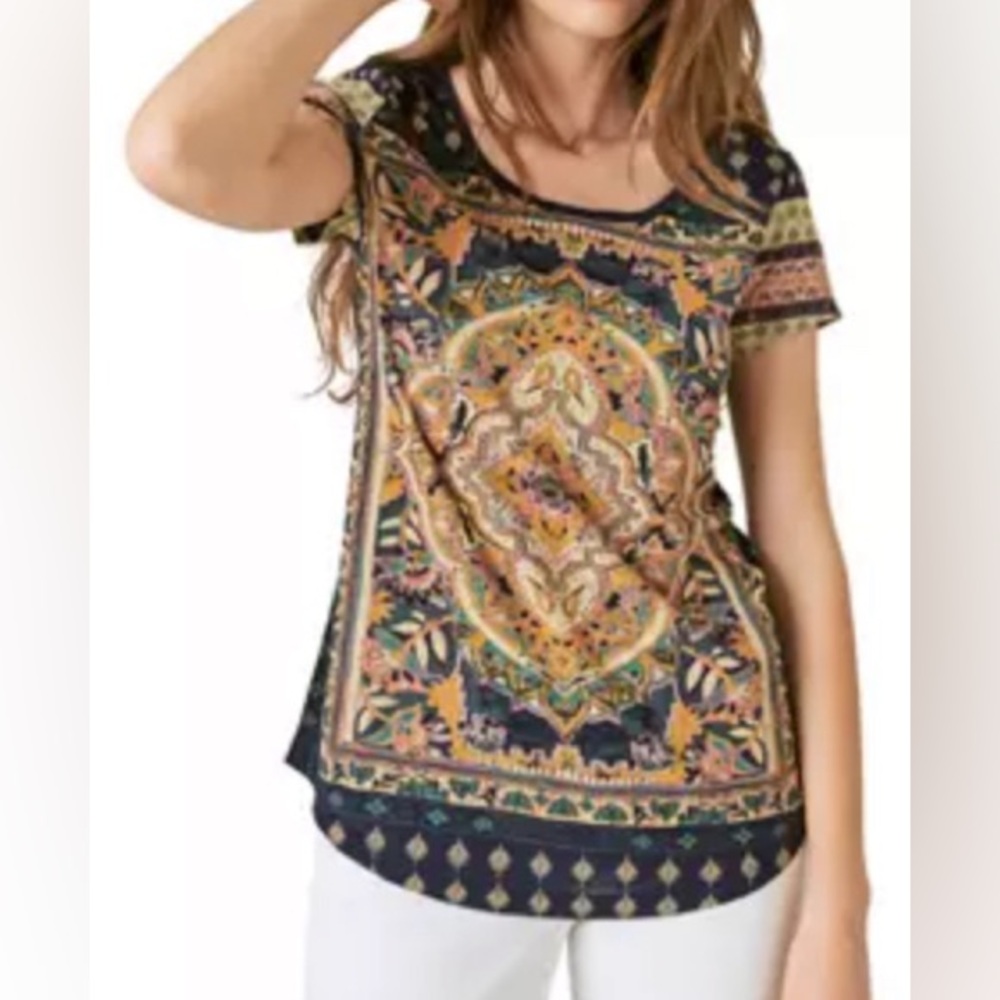 Lucky Brand carpet tee.